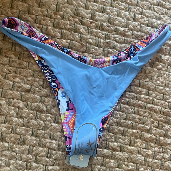 LULI FAMA ❤️‍🔥 MARACUYA KISSES HIGH LEG BOTTOMS NWT SIZE XL - Picture 12 of 13